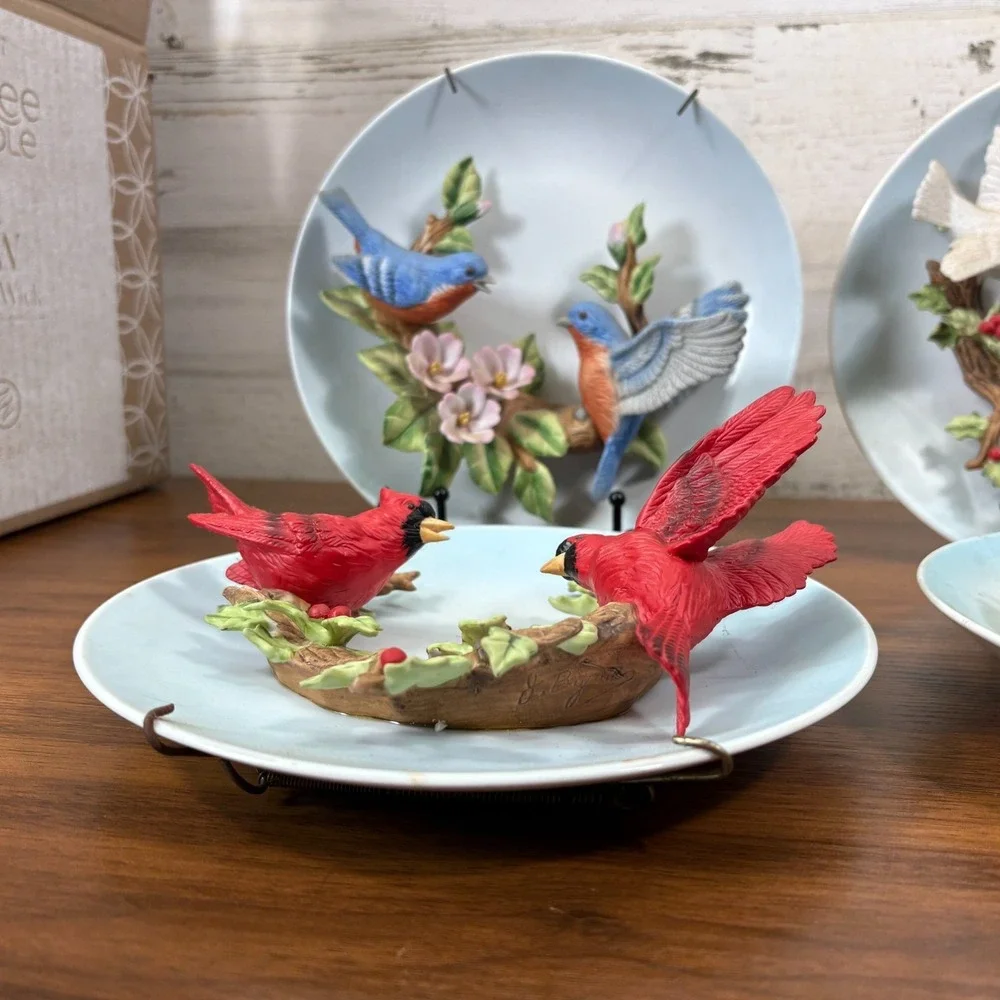 Jonathon Byron American Signature Collection 3D Birds Plates 9